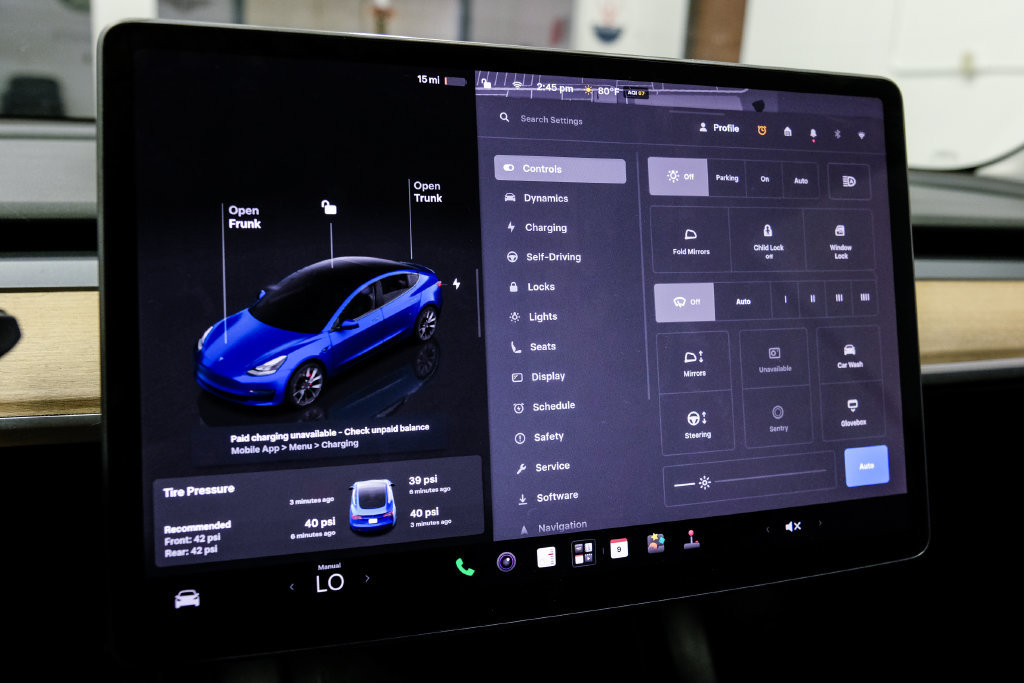 Used 2023 Tesla Model 3 Performance AWD/4WD image 27
