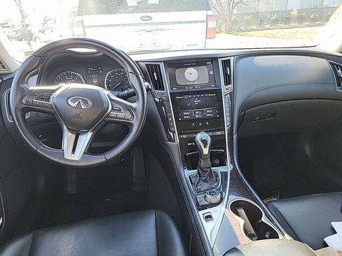 Used 2019 INFINITI Q50 Luxe image 6