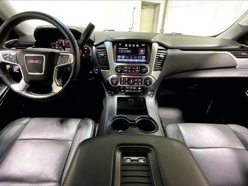 Used 2016 GMC Yukon XL SLT w/ Premium Edition AWD/4WD image 15