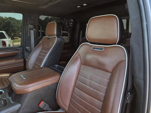 Used 2024 GMC Sierra 2500 Denali Ultimate AWD/4WD image 27