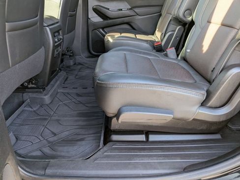Used 2023 Chevrolet Traverse High Country w/ LPO, Floor Liner Package image 19