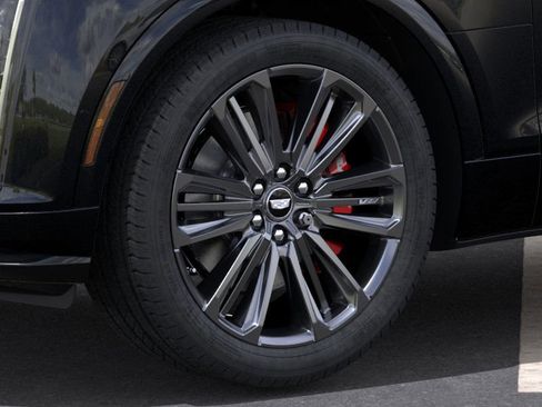 New 2026 Cadillac Lyriq V AWD/4WD image 9