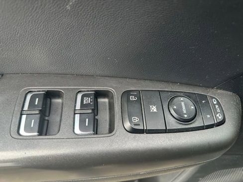 Used 2021 Kia Sportage S FWD image 11