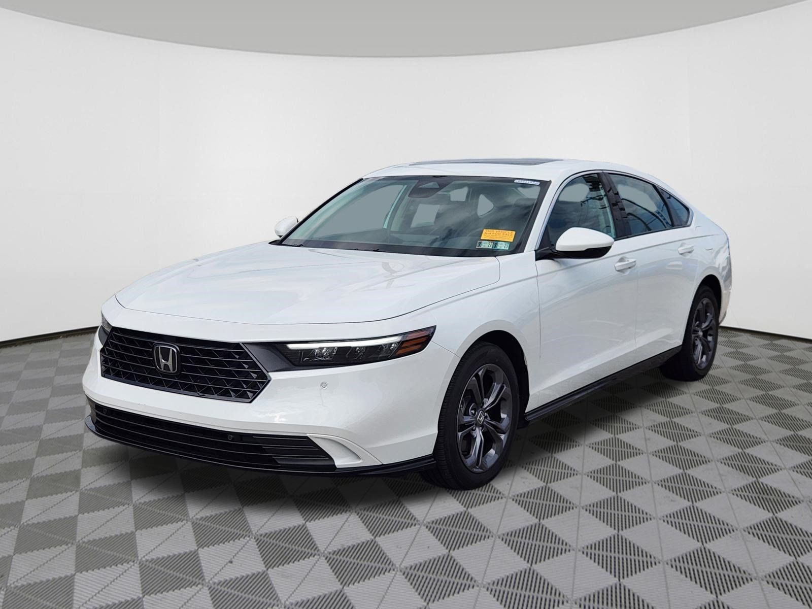 Certified 2024 Honda Accord EX-L image 2