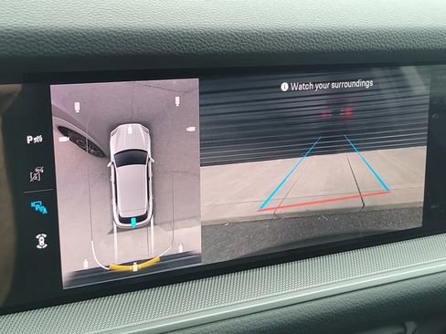 New 2026 Porsche Cayenne image 32