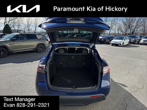 Used 2024 Tesla Model Y Long Range image 10
