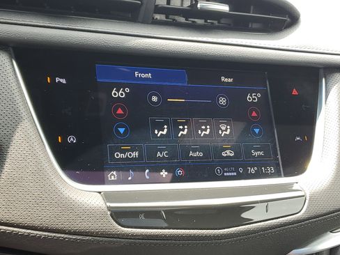 Used 2024 Cadillac XT6 Luxury w/ LPO, Floor Liner Package AWD/4WD image 26