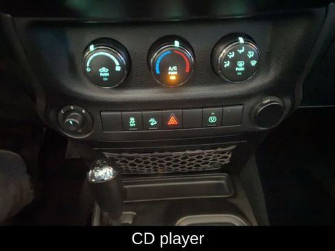Used 2013 Jeep Wrangler Sahara w/ Dual Top Group AWD/4WD image 7