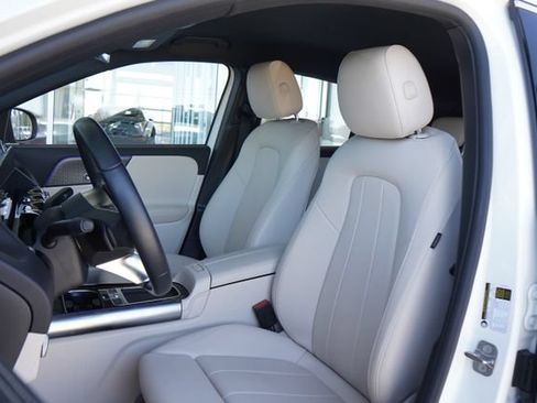 Certified 2025 Mercedes-Benz GLA 250 image 22