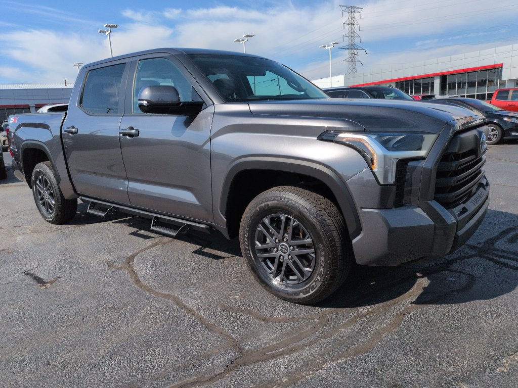 Used 2024 Toyota Tundra SR5 w/ SR5 Convenience Package AWD/4WD image 7