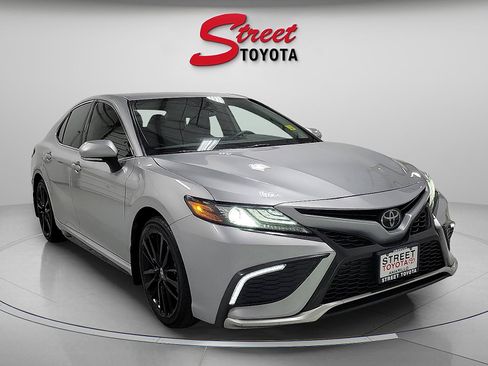 Certified 2023 Toyota Camry XSE image 5