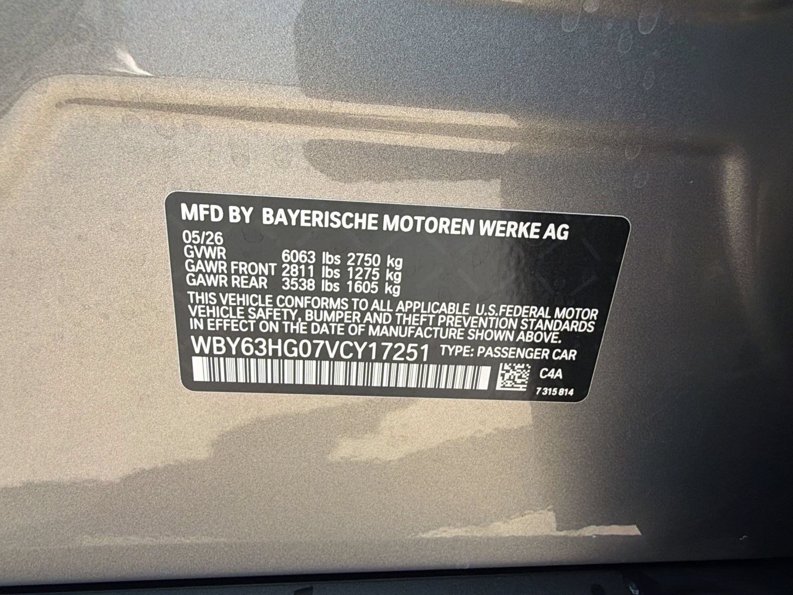New 2027 BMW i5 eDrive40 w/ Premium Package RWD image 21