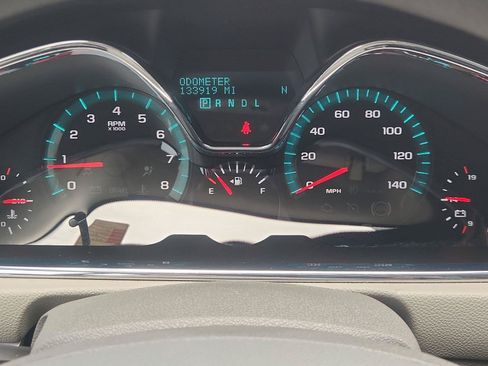 Used 2015 Chevrolet Traverse LS FWD image 12