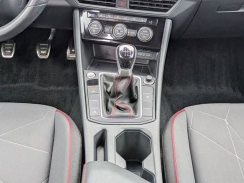 Used 2024 Volkswagen Jetta GLI 40th Anniversary Edition FWD image 19