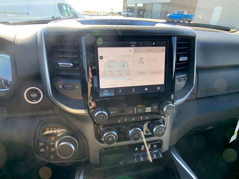 Used 2025 RAM 1500 Big Horn AWD/4WD image 21