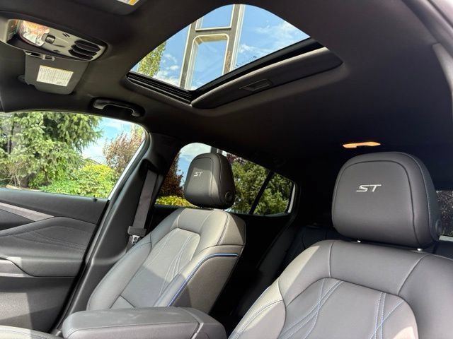 New 2026 Buick Envista Sport Touring w/ Convenience I Package FWD image 14