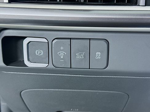 Used 2025 Hyundai Santa Fe SEL image 17