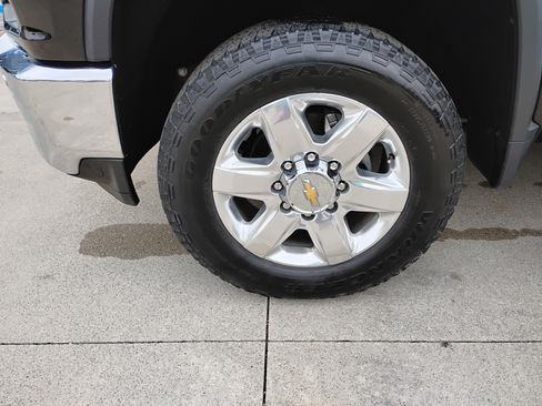 Used 2021 Chevrolet Silverado 3500 LTZ w/ LTZ Plus Package image 23