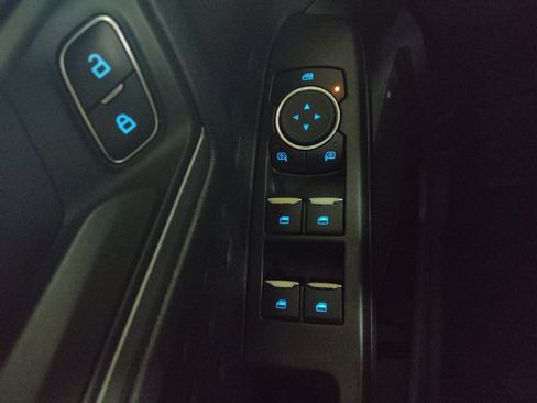 Used 2020 Ford Escape S image 27