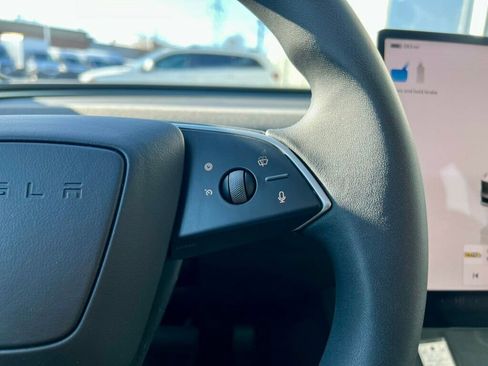 Used 2025 Tesla Model 3 Long Range image 19
