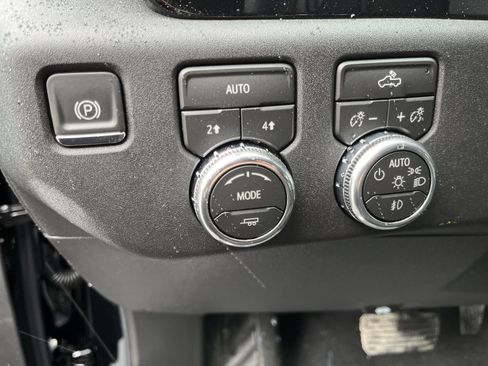New 2026 GMC Sierra 1500 Elevation AWD/4WD image 25