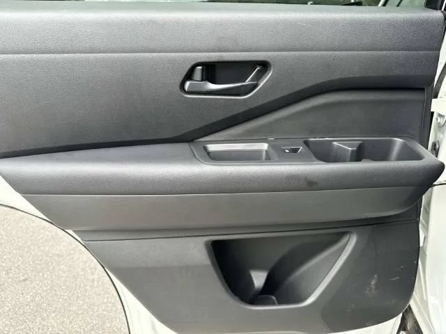 Certified 2025 Nissan Pathfinder SV AWD/4WD image 21