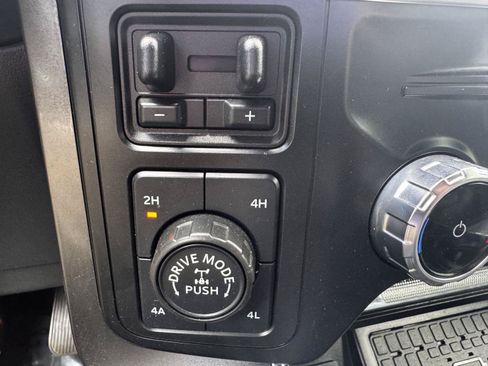 Used 2023 Ford F150 Lariat w/ Equipment Group 502A High AWD/4WD image 31