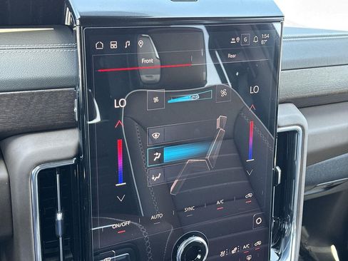 New 2026 GMC Yukon XL Denali Ultimate AWD/4WD image 12