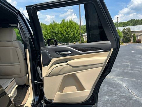 Used 2022 Cadillac Escalade Premium Luxury w/ Performance Package AWD/4WD image 63