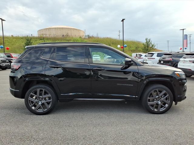 Used 2025 Jeep Compass Limited w/ High Altitude Package AWD/4WD image 4