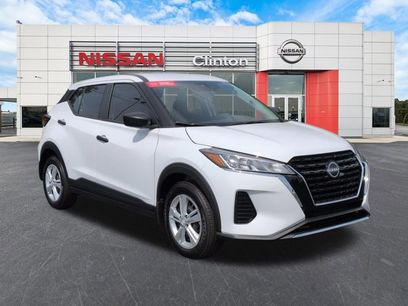 Certified 2025 Nissan Kicks Play S