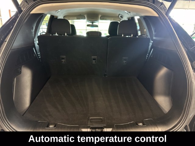 Used 2023 Ford Escape Active AWD/4WD image 6