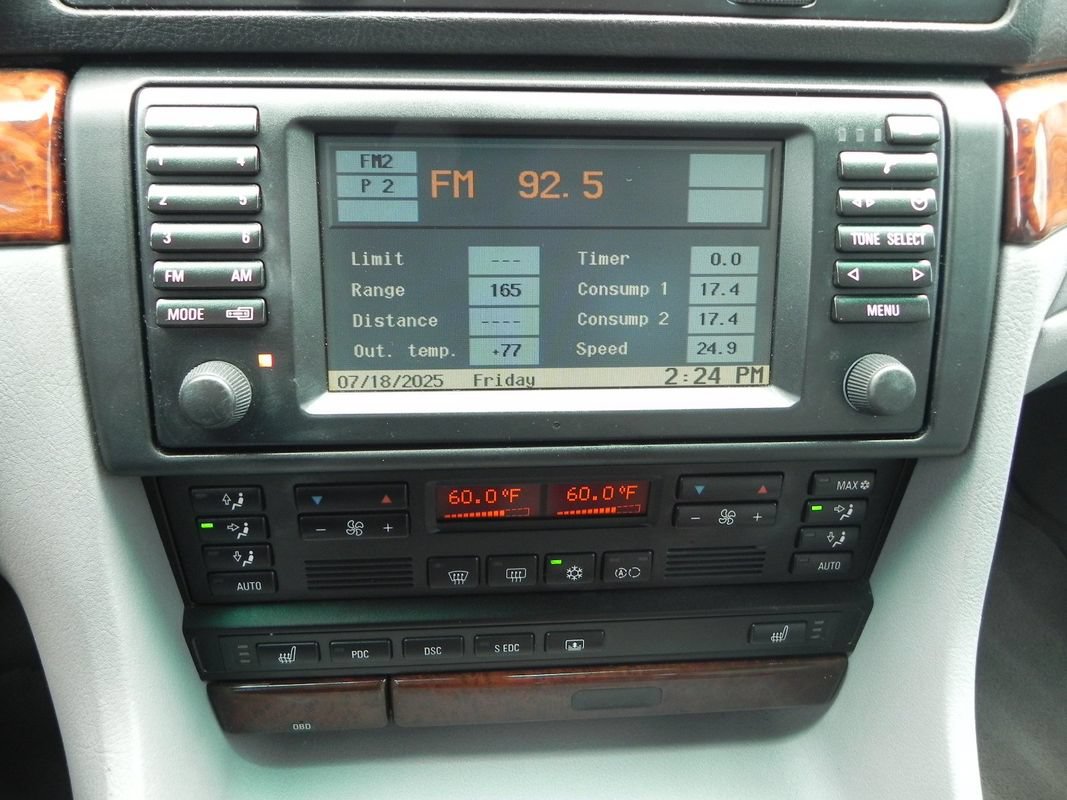 Used 2001 BMW 740iL RWD image 13