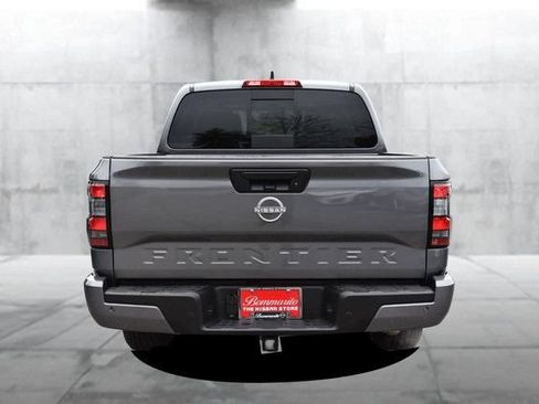 Certified 2025 Nissan Frontier SV w/ SV Convenience Package RWD image 6