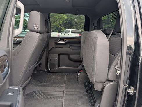 Used 2022 Chevrolet Silverado 1500 LT Trail Boss AWD/4WD image 11
