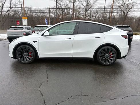 Used 2022 Tesla Model Y Performance image 4