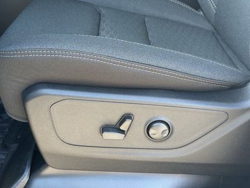 New 2026 RAM 1500 4x4 Crew Cab image 10