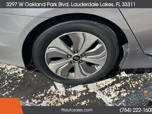 Used 2013 Hyundai Sonata Limited image 16