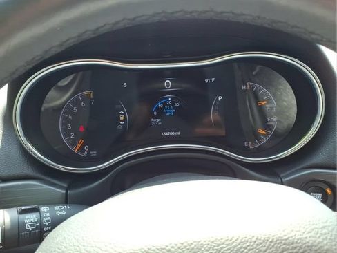 Used 2019 Jeep Grand Cherokee Limited AWD/4WD image 19