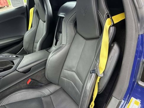 Used 2025 Chevrolet Corvette Stingray Preferred Conv w/ Z51 Performance Package RWD image 15