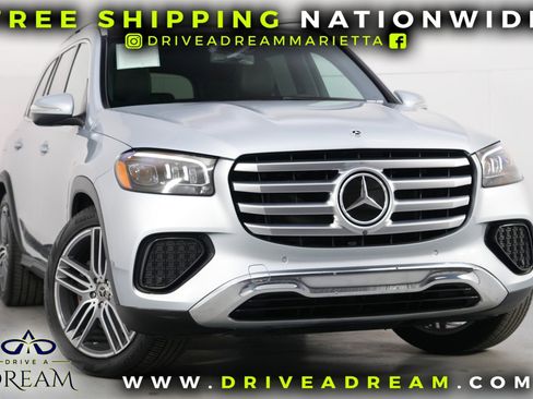 Used 2024 Mercedes-Benz GLS 450 4MATIC image 2
