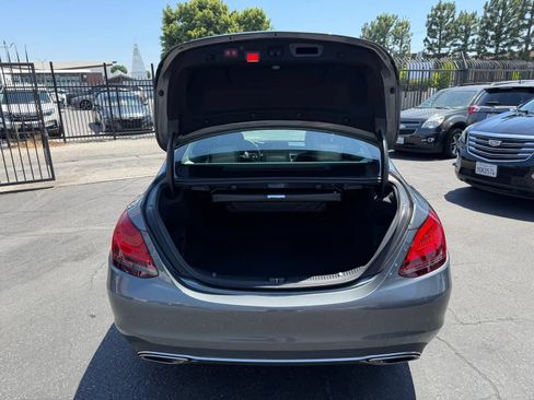 Used 2019 Mercedes-Benz C 300 Sedan image 17