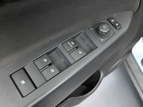 Used 2014 Chevrolet Captiva Sport LS image 18