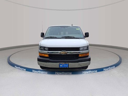 Used 2024 Chevrolet Express 2500 w/ Driver Convenience Package RWD image 2