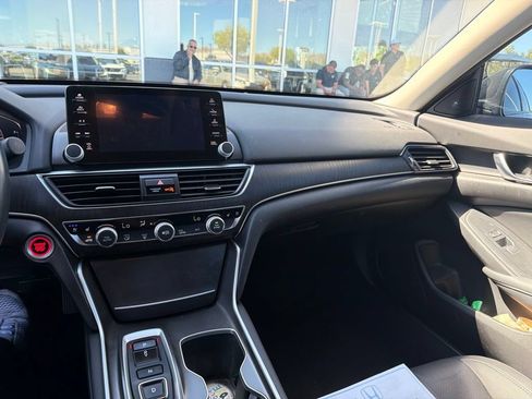 Used 2022 Honda Accord Touring image 7