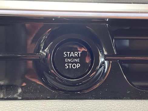 Used 2025 INFINITI QX80 Sensory image 44