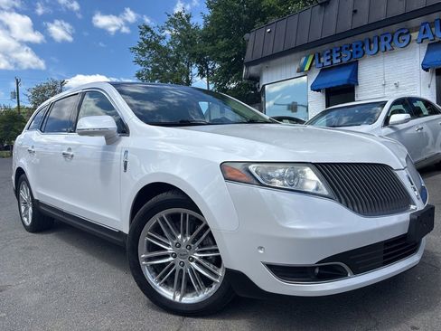Used 2013 Lincoln MKT AWD image 1