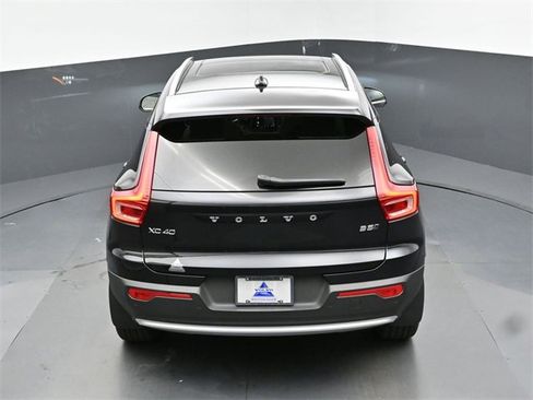 Used 2024 Volvo XC40 B5 Plus w/ Protection Package Premier image 47