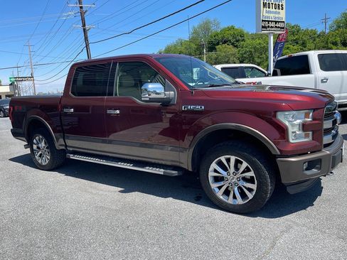 Used 2015 Ford F150 Lariat w/ Equipment Group 502A Luxury AWD/4WD image 12