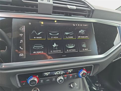 Used 2025 Audi Q3 2.0T Premium w/ Convenience Package image 24